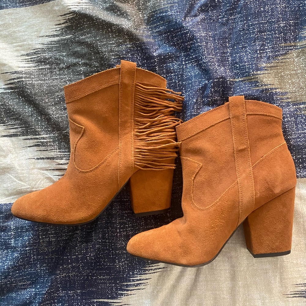 SOLD Jessica Simpson Suede Cowboy/Cowgirl Booties